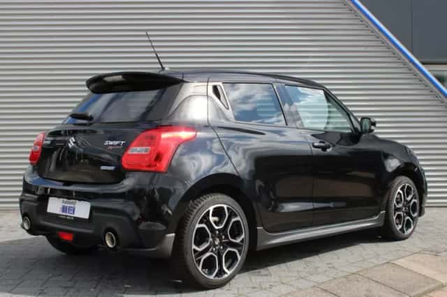 Suzuki Swift (2023) thumbnail 2