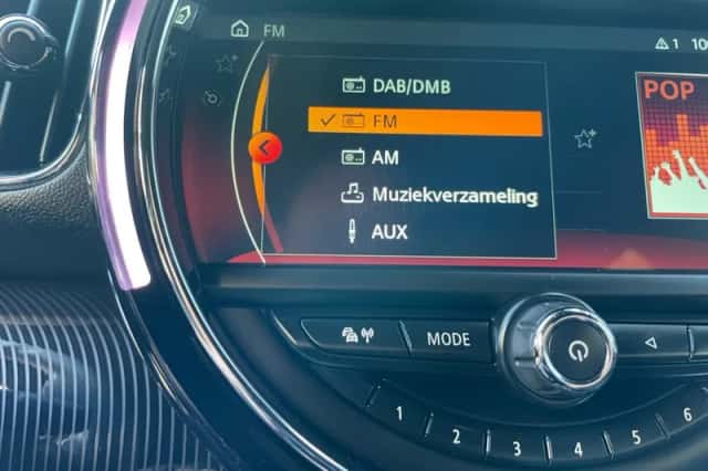 MINI Countryman (2017) thumbnail 25