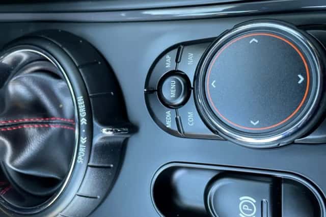 MINI Countryman (2017) thumbnail 26