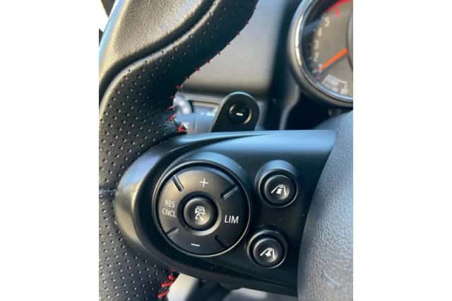 MINI Countryman (2017) thumbnail 28