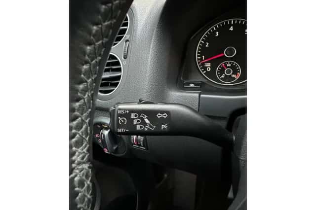 Volkswagen Golf (2011) thumbnail 13
