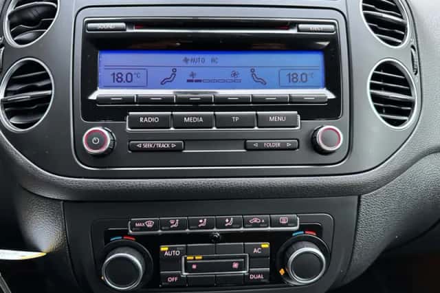 Volkswagen Golf (2011) thumbnail 14
