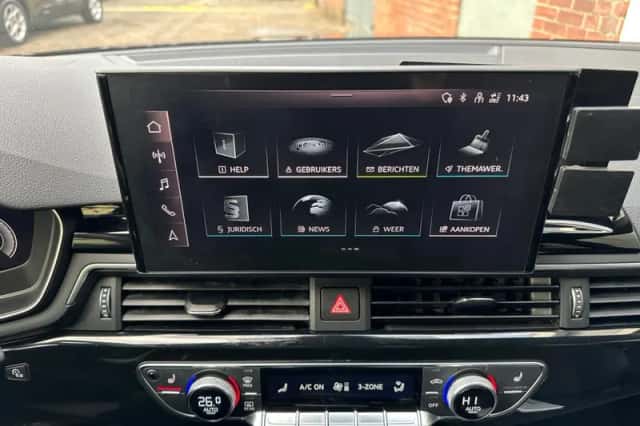 Audi A4 (2023) thumbnail 25