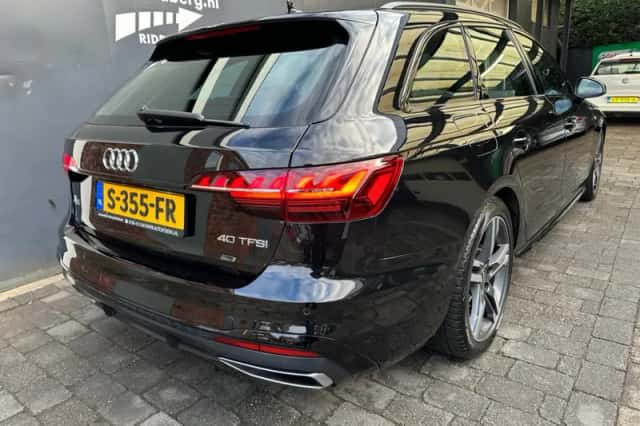 Audi A4 (2023) thumbnail 4