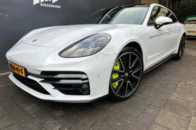 Porsche Panamera (2021)