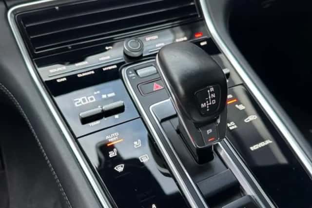 Porsche Panamera (2021) thumbnail 16
