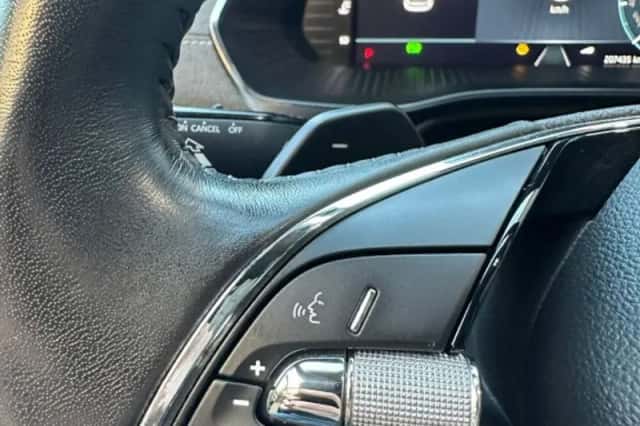 Škoda Octavia (2021) thumbnail 11