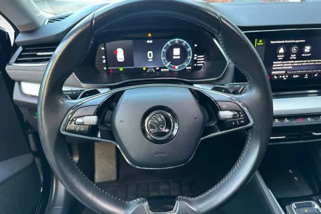 Škoda Octavia (2021) thumbnail 12
