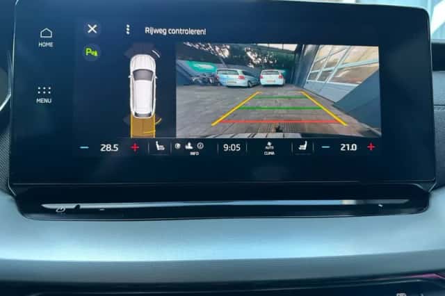 Škoda Octavia (2021) thumbnail 14