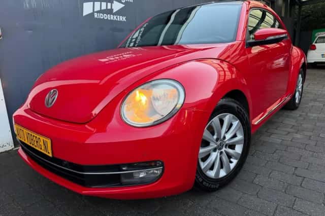 Volkswagen Beetle (2012) thumbnail 1