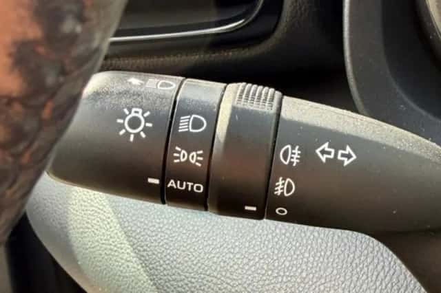 Toyota Yaris Cross (2022) thumbnail 11