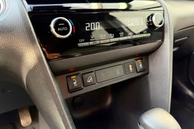 Toyota Yaris Cross (2022) thumbnail 17