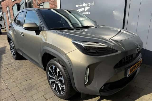 Toyota Yaris Cross (2022) thumbnail 3