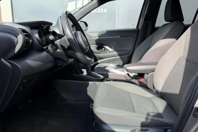 Toyota Yaris Cross (2022) thumbnail 7