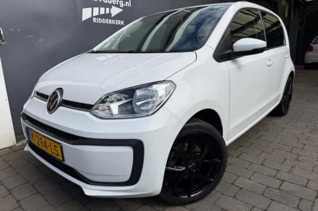 Volkswagen Up (2021) thumbnail 1