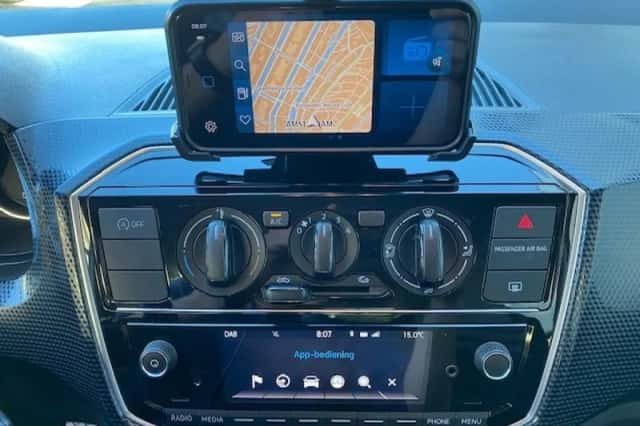 Volkswagen Up (2021) thumbnail 13