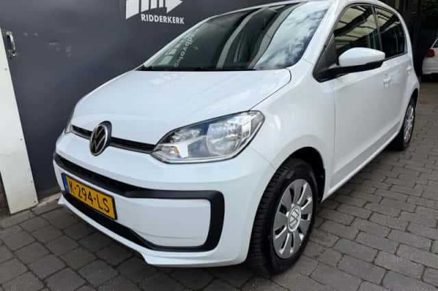 Volkswagen Up (2021) thumbnail 3