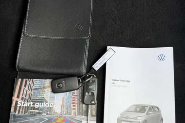 Volkswagen Up (2021) thumbnail 24