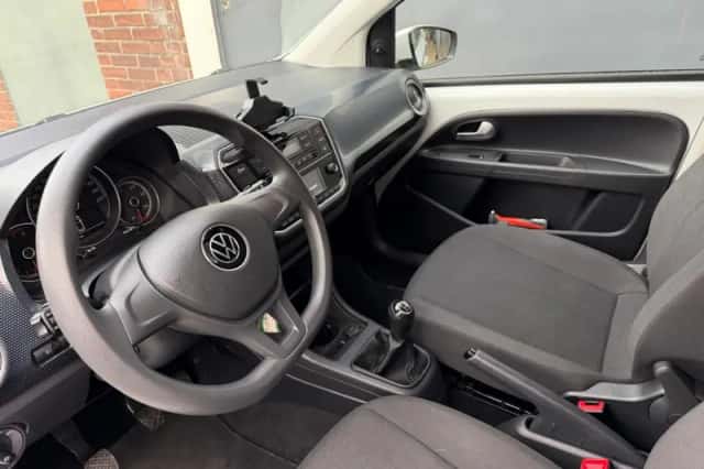 Volkswagen Up (2021) thumbnail 8