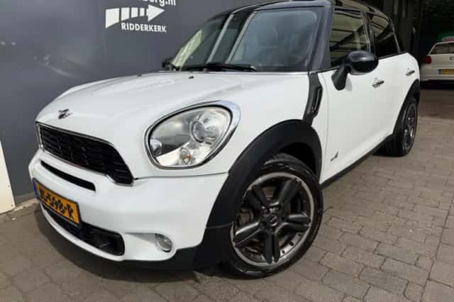 MINI Countryman (2010)
