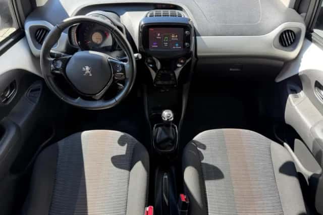 Peugeot 108 (2015) thumbnail 6