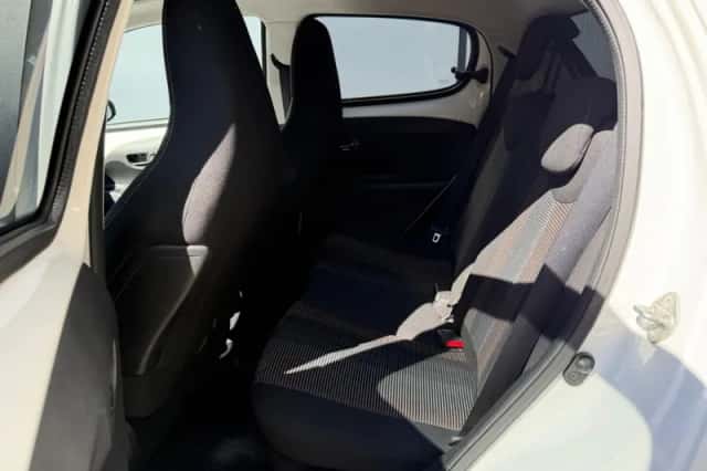 Peugeot 108 (2015) thumbnail 8
