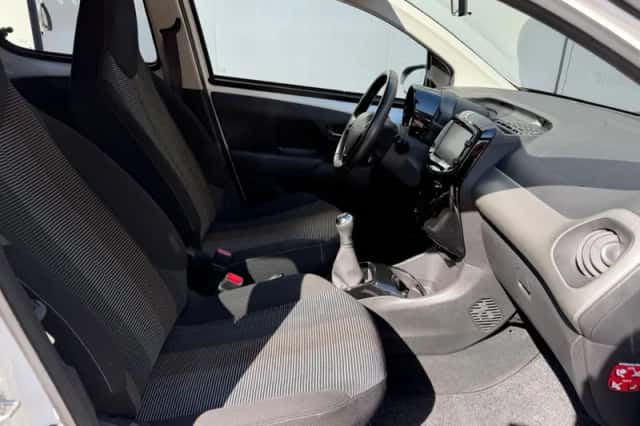 Peugeot 108 (2015) thumbnail 10