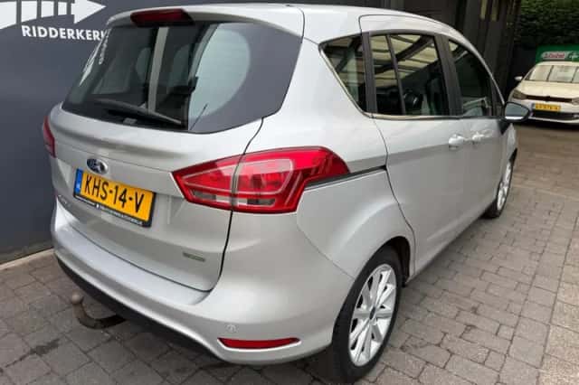 Ford B-Max (2015) thumbnail 4