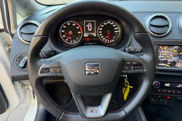 SEAT Ibiza (2016) thumbnail 9