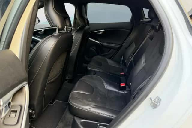 Volvo V40 (2014) thumbnail 7