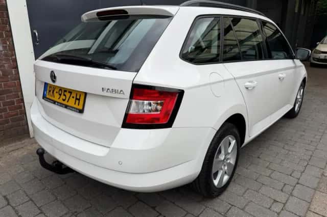 Škoda Fabia (2018) thumbnail 4