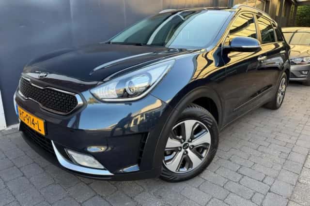 Kia Niro (2017) thumbnail 1