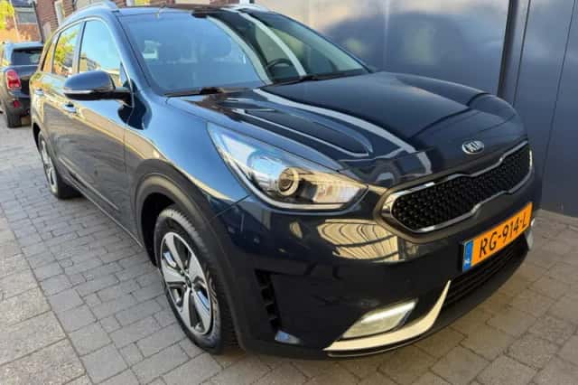 Kia Niro (2017) thumbnail 3