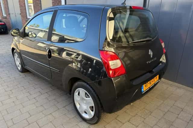 Renault Twingo (2009) thumbnail 2