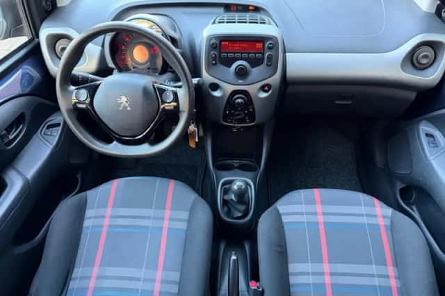 Peugeot 108 (2015) thumbnail 5