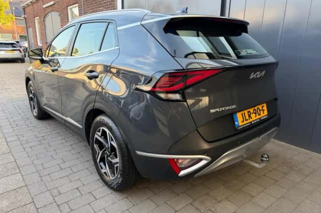 Kia Sportage (2024) thumbnail 2
