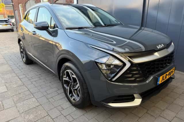 Kia Sportage (2024) thumbnail 3