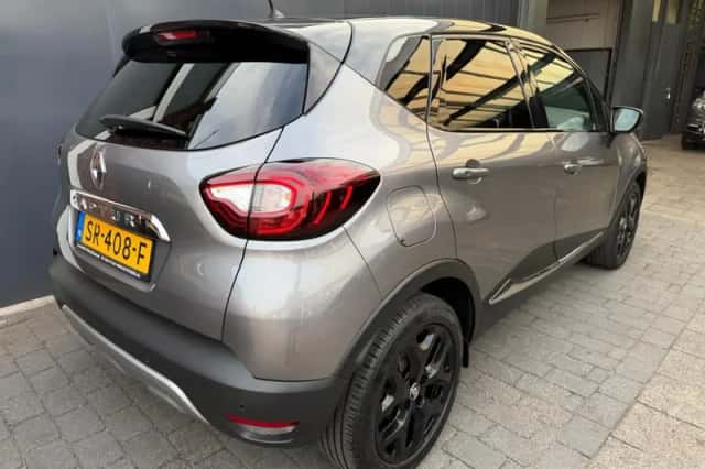 Renault Captur (2018) thumbnail 4