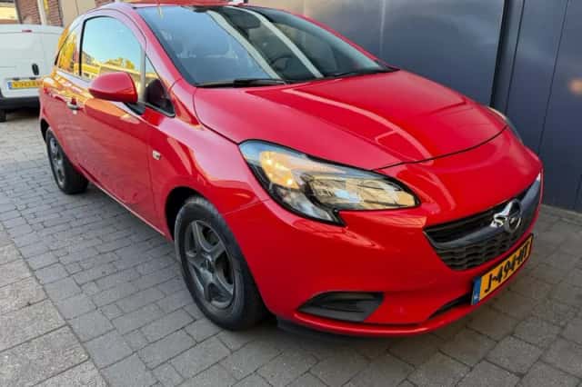 Opel Corsa (2015) thumbnail 3