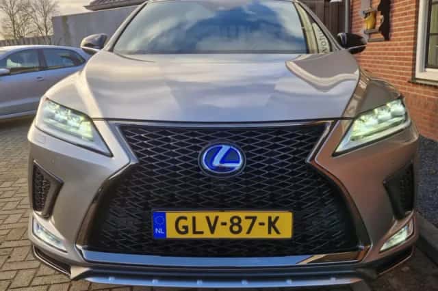 Lexus RX (2021) thumbnail 6