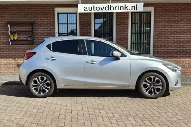 Mazda 2 (2018) thumbnail 6