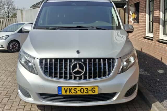 Mercedes-Benz V-Klasse (2018) thumbnail 4