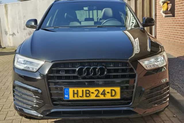 Audi Q3 (2016) thumbnail 4