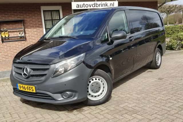 Mercedes-Benz Vito (2021) thumbnail 1