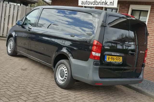 Mercedes-Benz Vito (2021) thumbnail 4