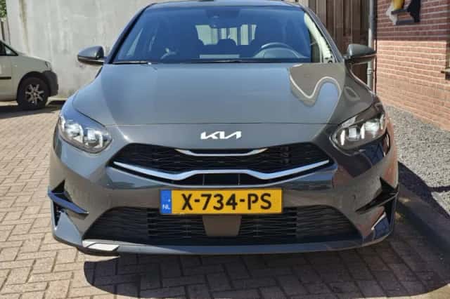 Kia Ceed (2024) thumbnail 4