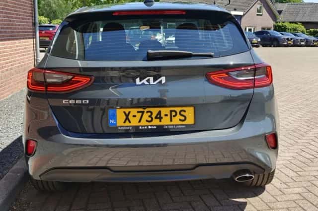 Kia Ceed (2024) thumbnail 6