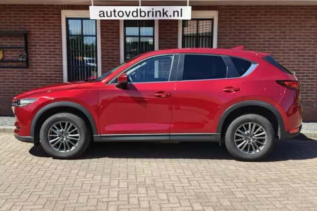 Mazda CX-5 (2017) thumbnail 2