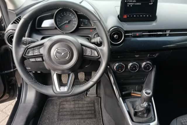 Mazda 2 (2017) thumbnail 6