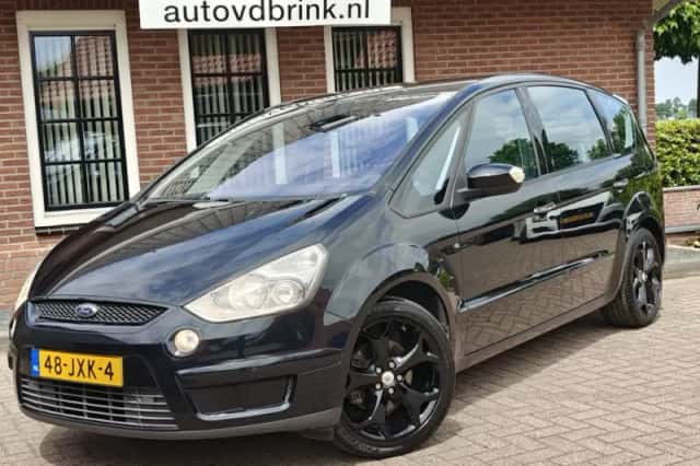 Ford S-Max (2009) thumbnail 1